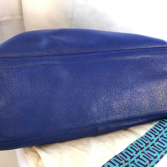 Tory Burch Blue Tote/Shoulder Bag Tumbled Gold Chain Logo Tassel - Picture 4 of 12